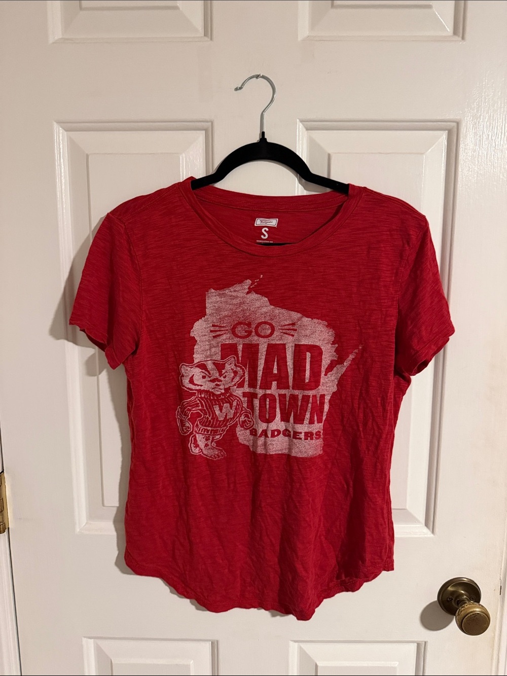 Wisconsin Badgers Red 'Go Mad Town' Short Sleeve Tee - Size S